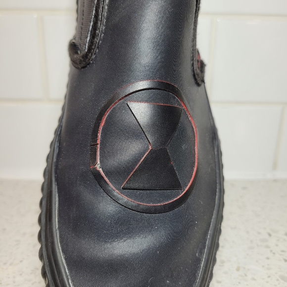 Vans X Marvel Slip-On Marvel Black Widow - Picture 9 of 14